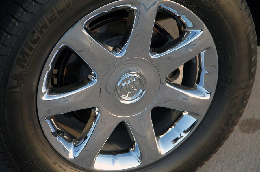  Buick Enclave CXL AWD 2010 года  (фото 42 из 51)